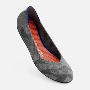 Like New Rothy’s Camo Neon Heel Stripe Flats 7